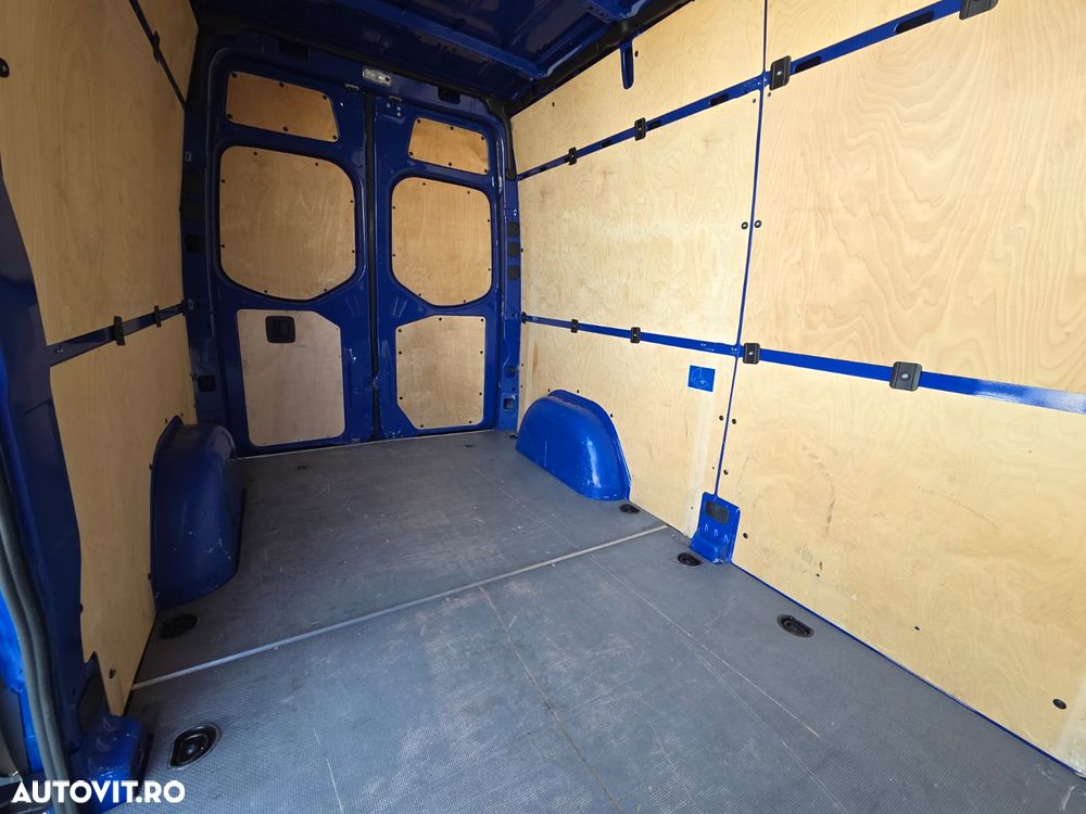 Mercedes-Benz Sprinter L3H2 - 17