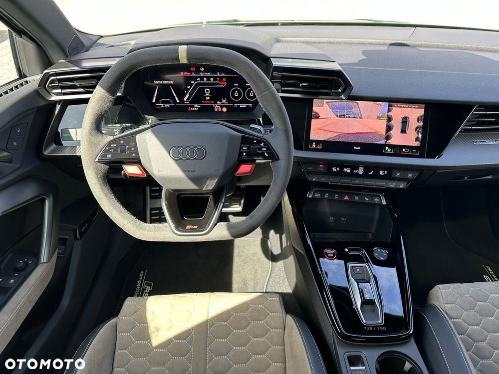 Audi RS3 Limousine - 22