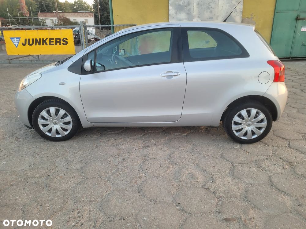 Toyota Yaris 1.3 VVT-i Sol - 8