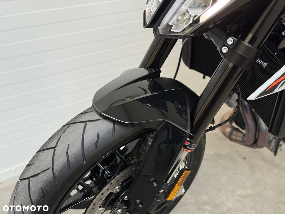 KTM Duke 790 - 23
