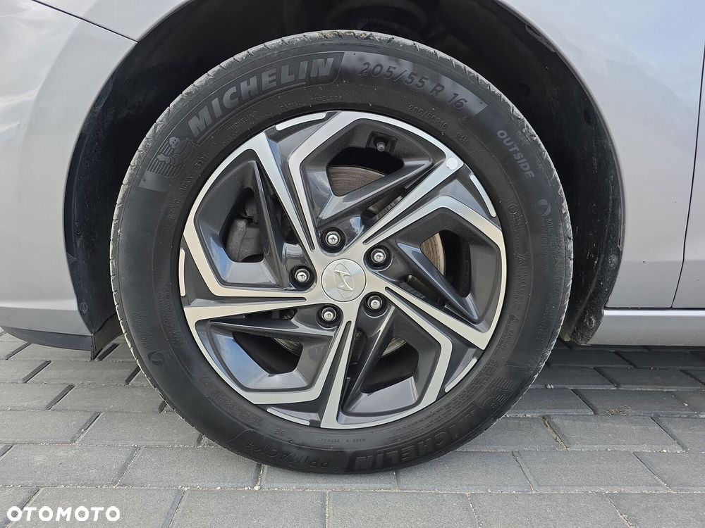 Hyundai i30 1.5 DPI Smart - 26