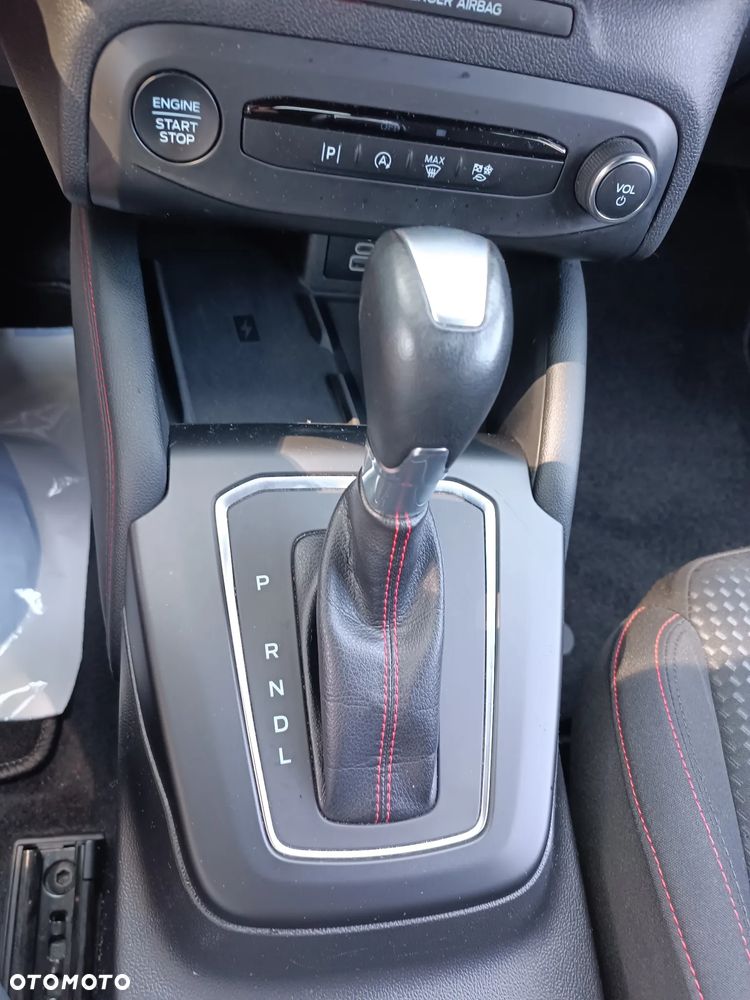 Ford Focus 1.0 EcoBoost mHEV ST-Line X - 23