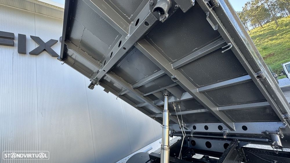 Nissan Cabstar NT 400 3.0 dCi Tri-Basculante - 9