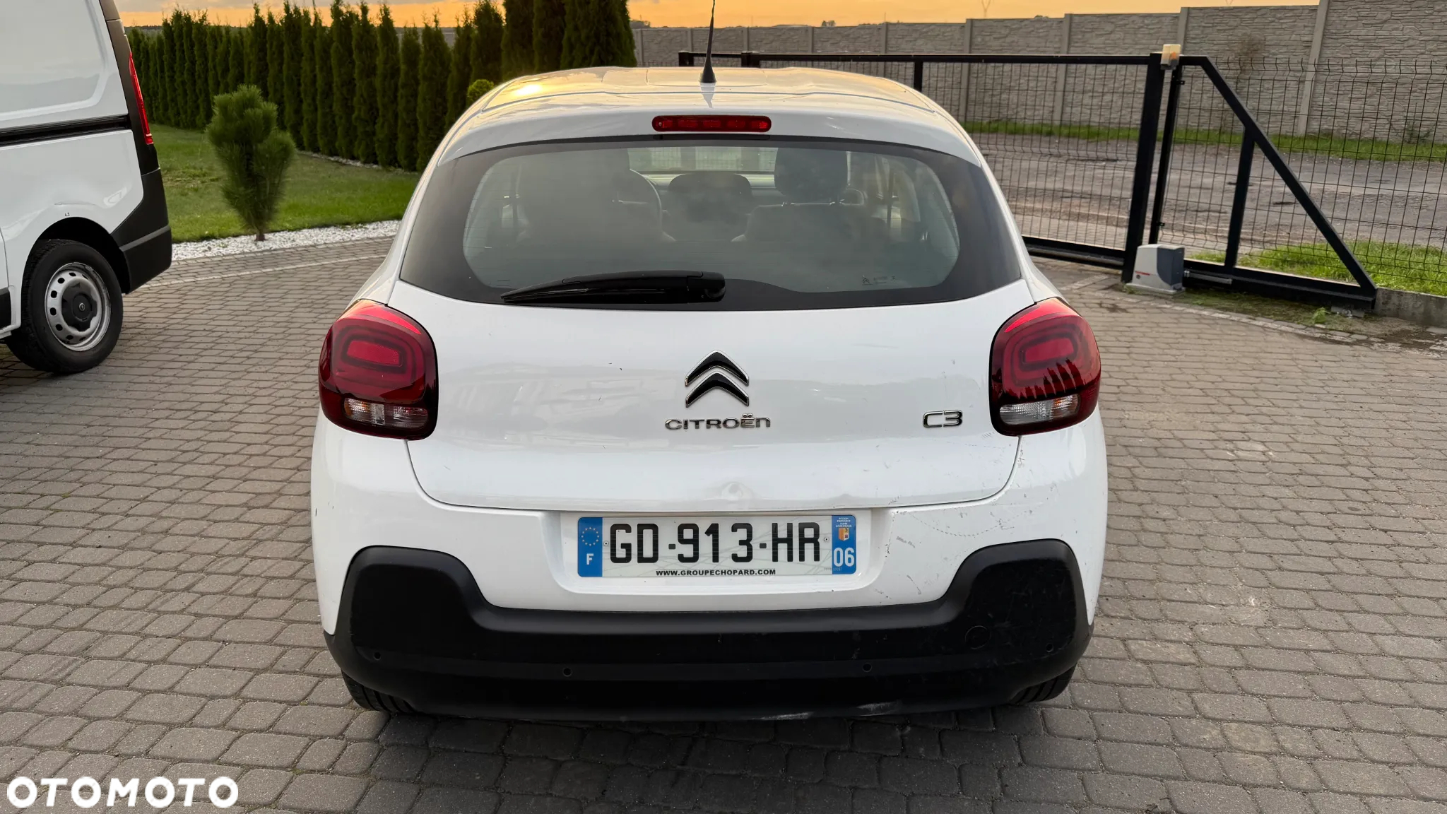 Citroën C3 1.2 PureTech Feel - 4