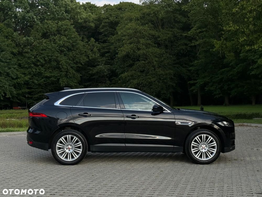 Jaguar F-Pace 30t AWD Portfolio - 3