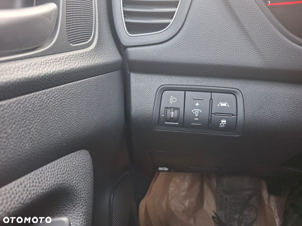 Hyundai i20 1.2 BlueDrive Elegant - 21