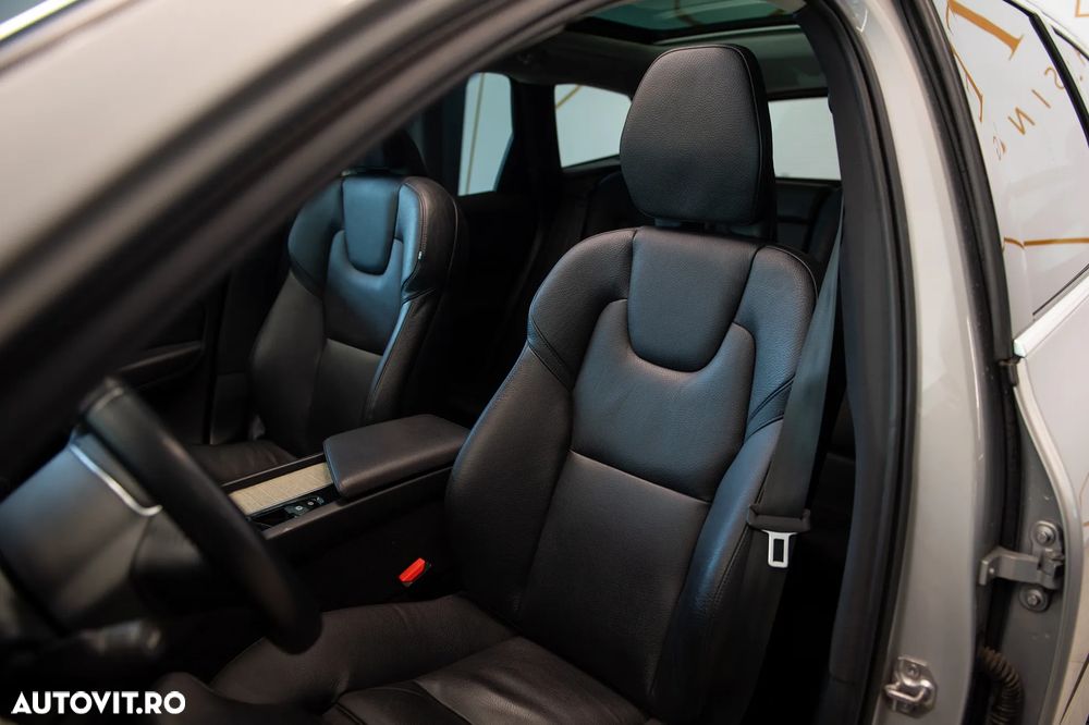 Volvo XC 60 Recharge T6 Twin Engine eAWD Inscription Expression - 18