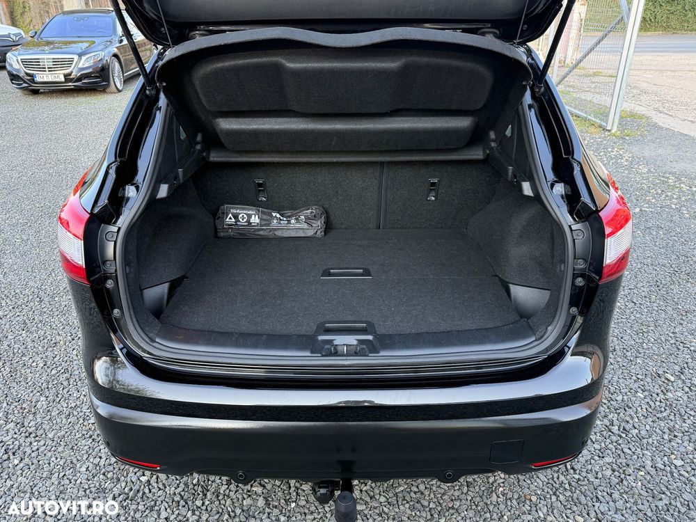 Nissan Qashqai 1.6 DCI TEKNA+ - 24