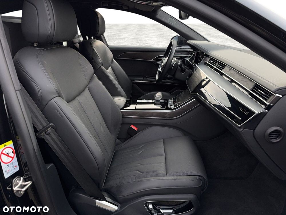 Audi A8 - 12
