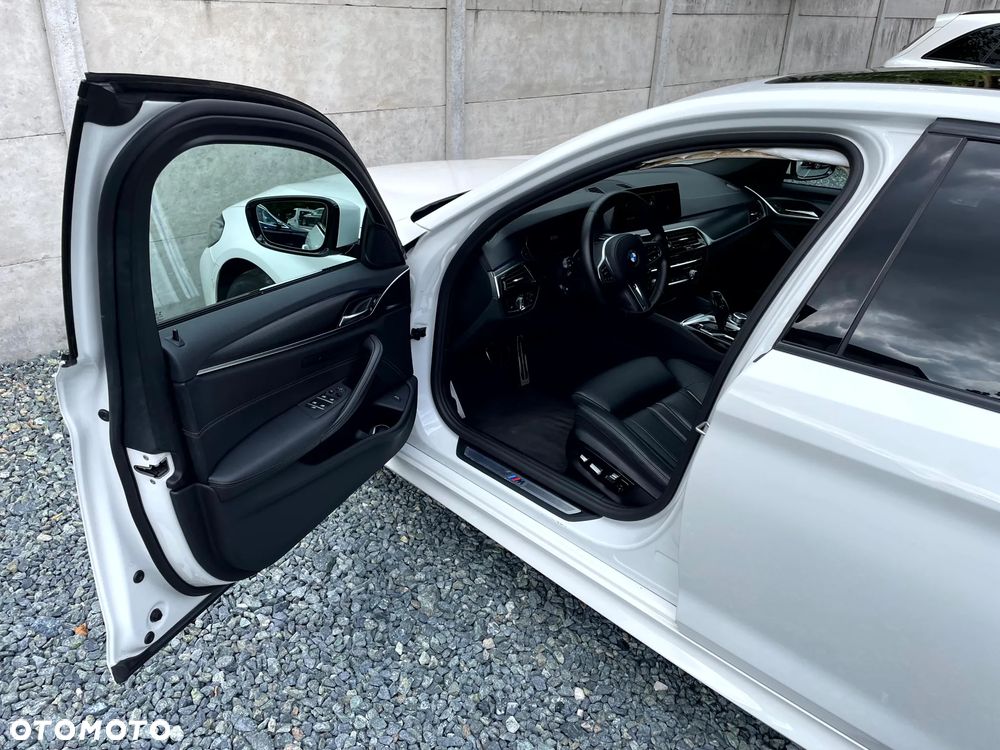 BMW Seria 5 520i M Sport Edition - 12