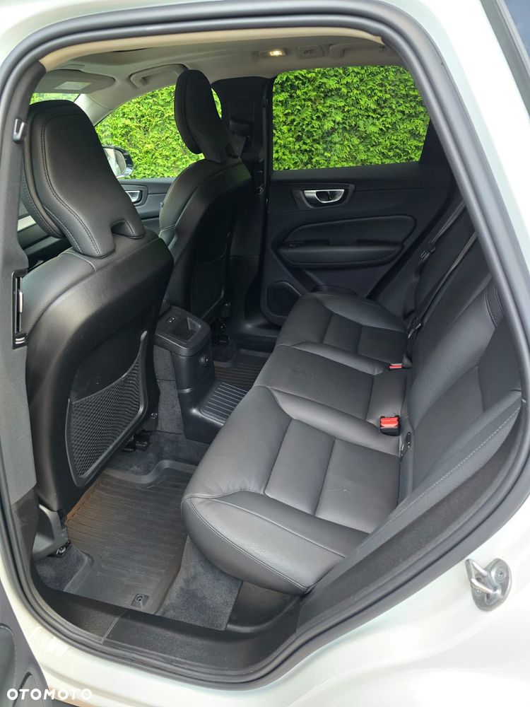 Volvo XC 60 T8 AWD Recharge Geartronic Inscription - 9