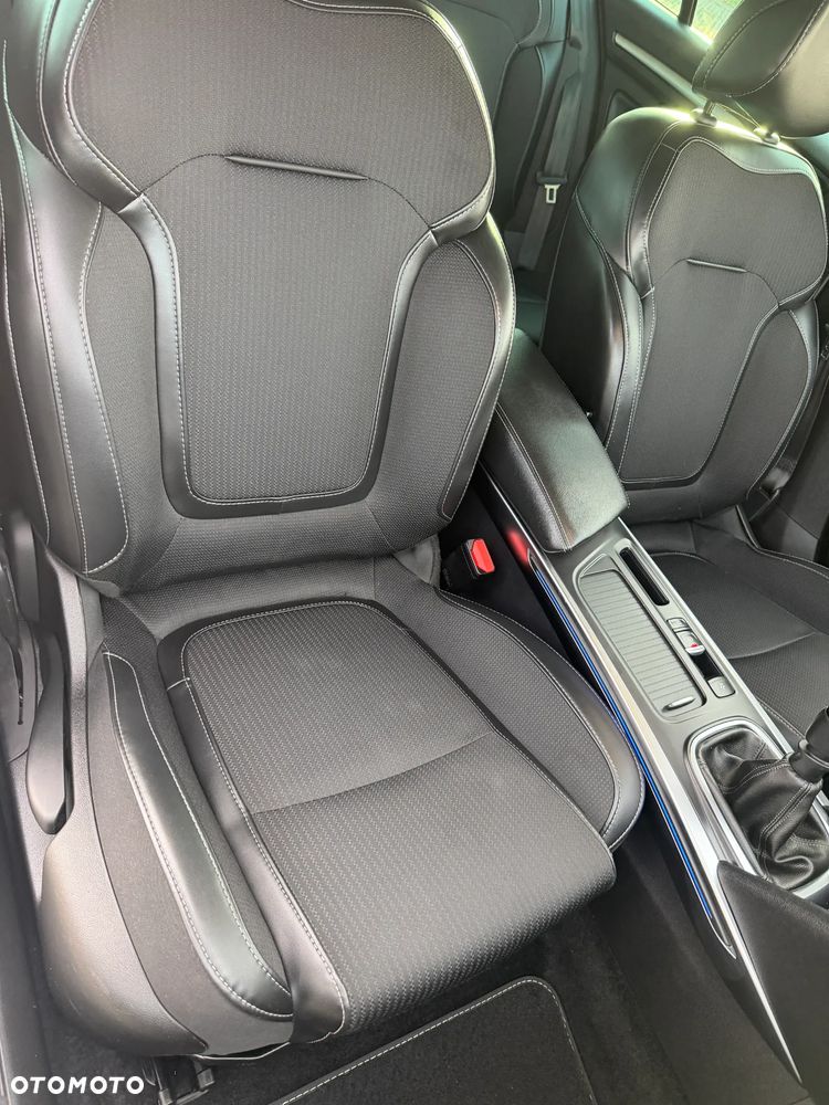 Renault Megane 1.5 Blue dCi Intens - 36