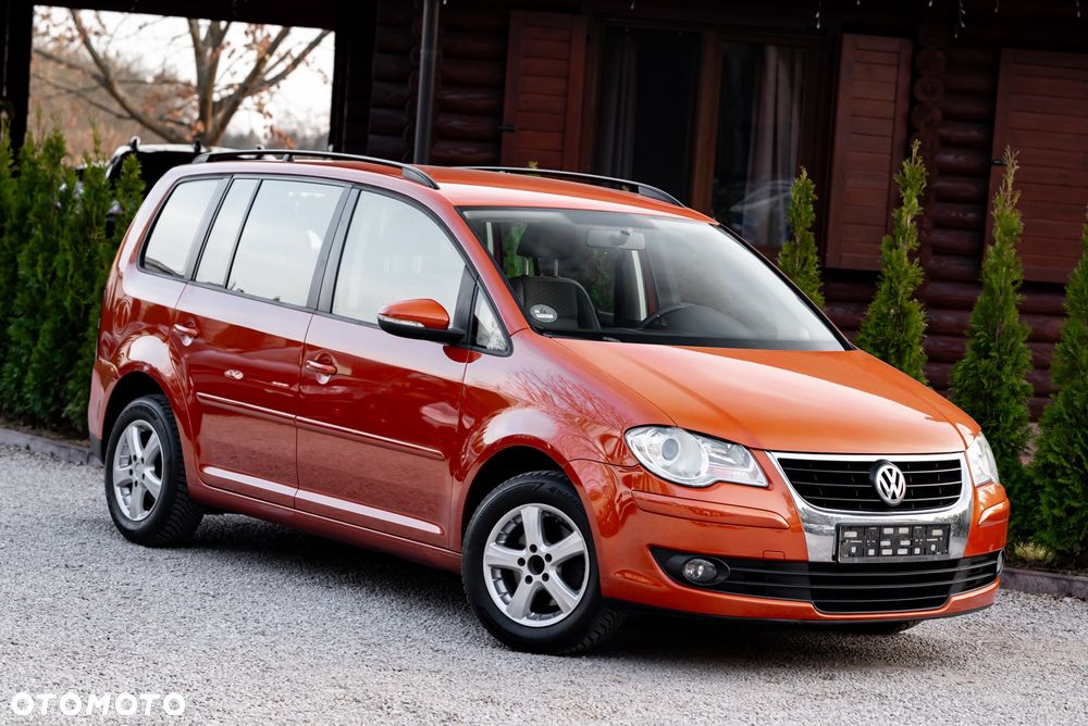 Volkswagen Touran 1.6 - 5