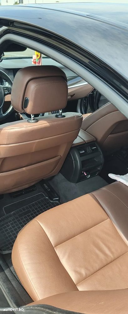 BMW Seria 5 520d - 22