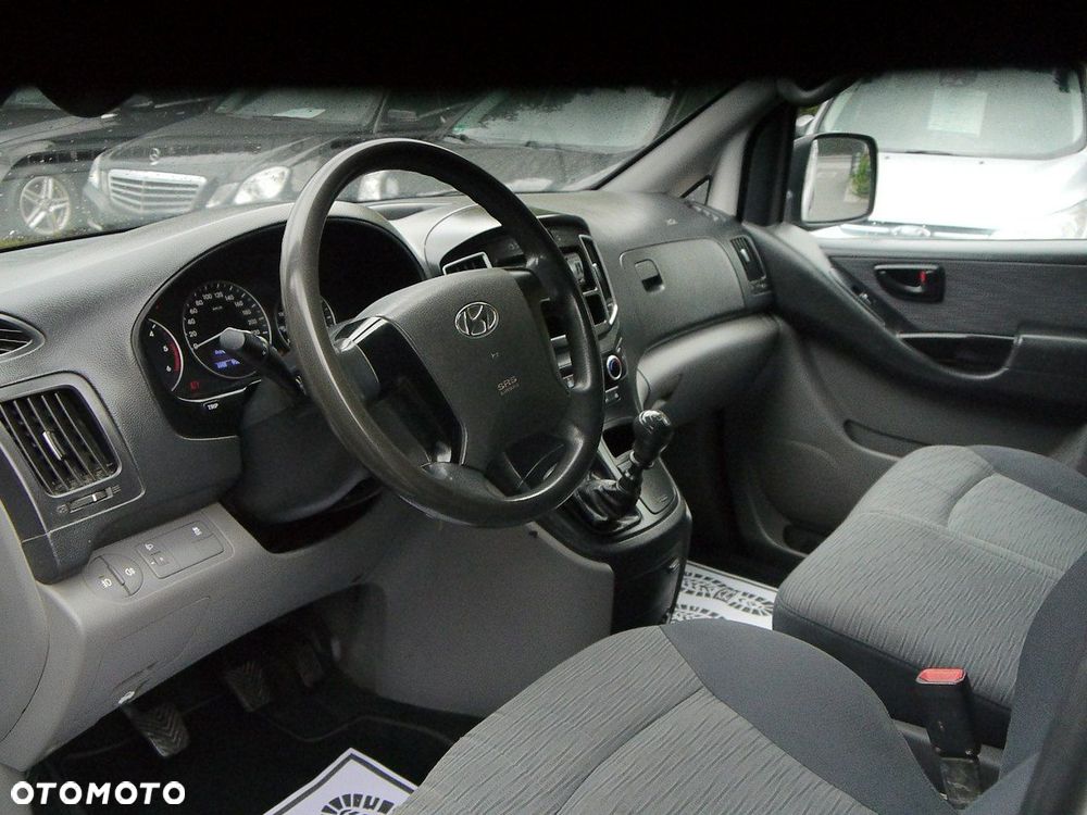 Hyundai H-1 - 19