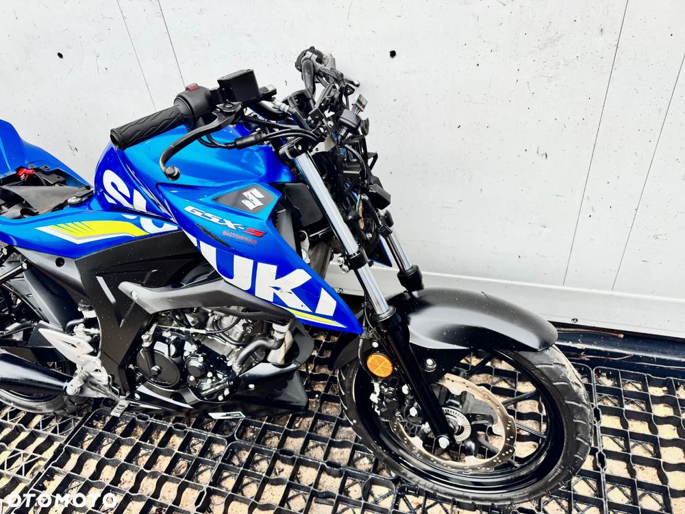 Suzuki GSX-R - 7