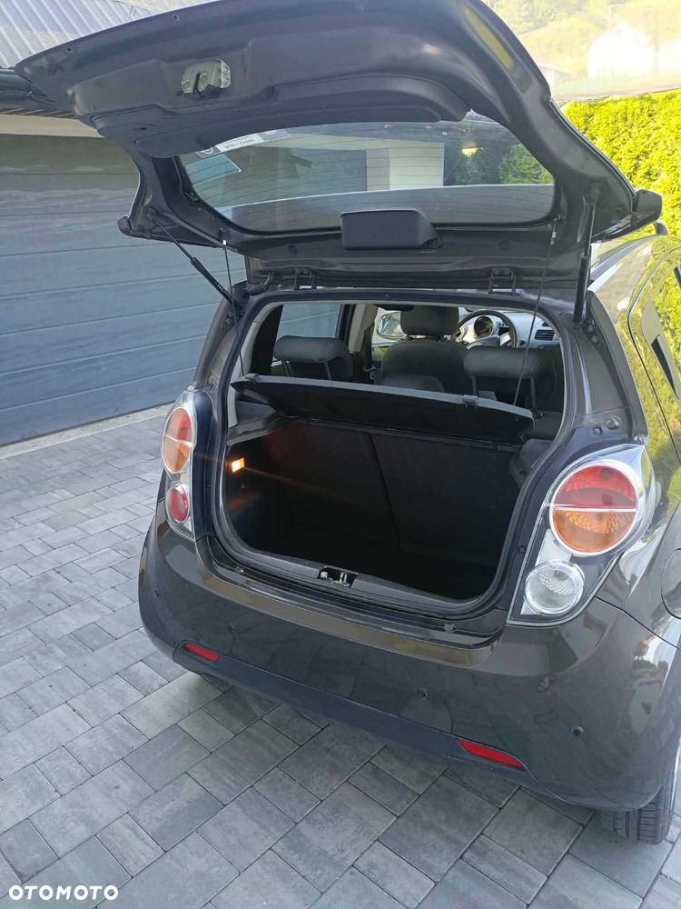 Chevrolet Spark - 8