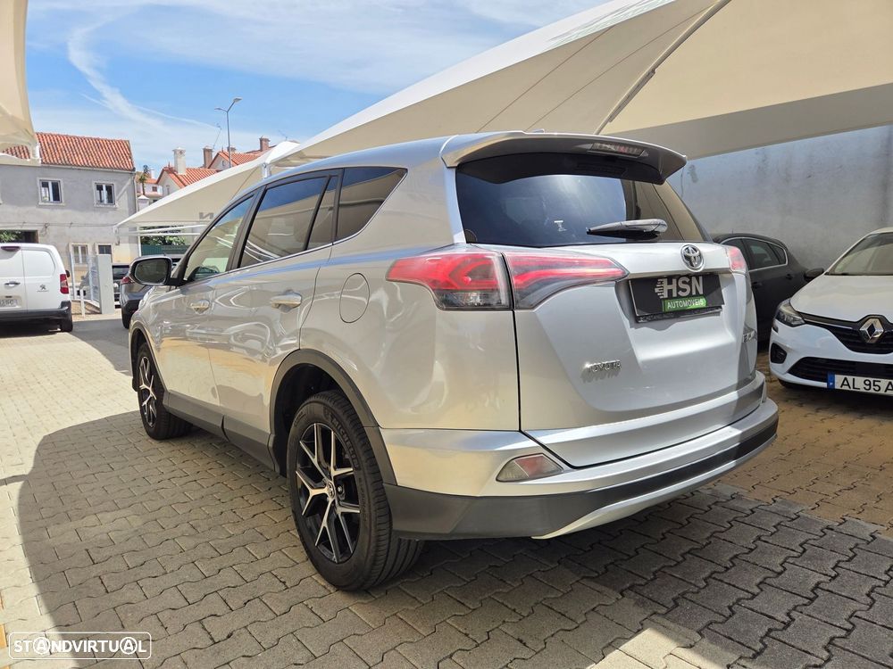 Toyota RAV4 2.0 D-4D Comfort - 8