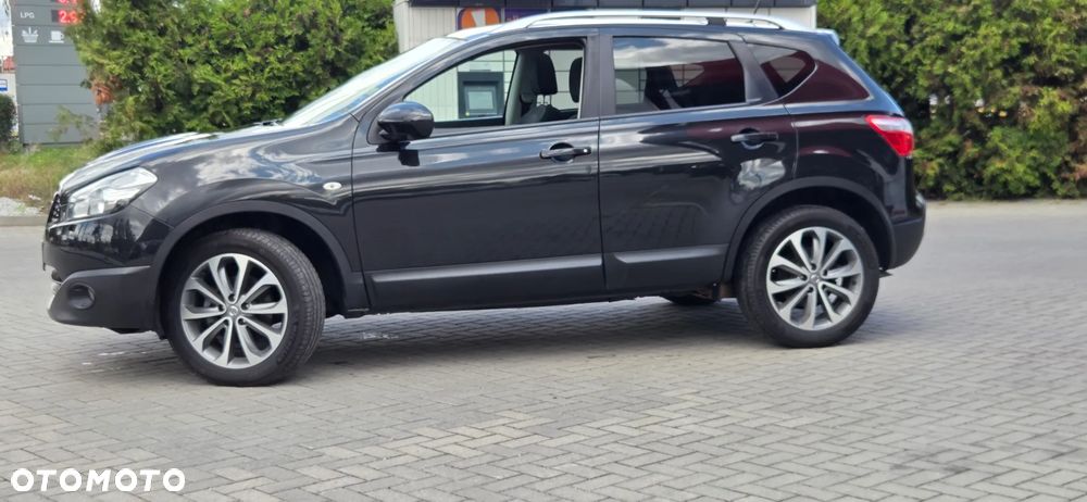 Nissan Qashqai 1.6 dCi 4 x 4 DPF Start/Stop tekna - 10