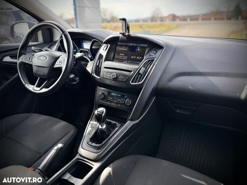 Ford Focus 1.6 Ecoboost Start Stop Trend - 12