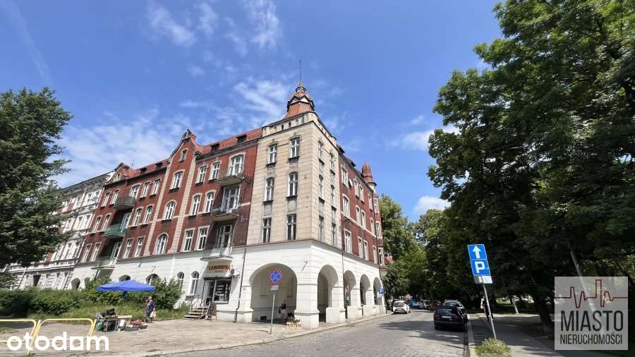 Plac Akademicki - mieszkanie z balkonem