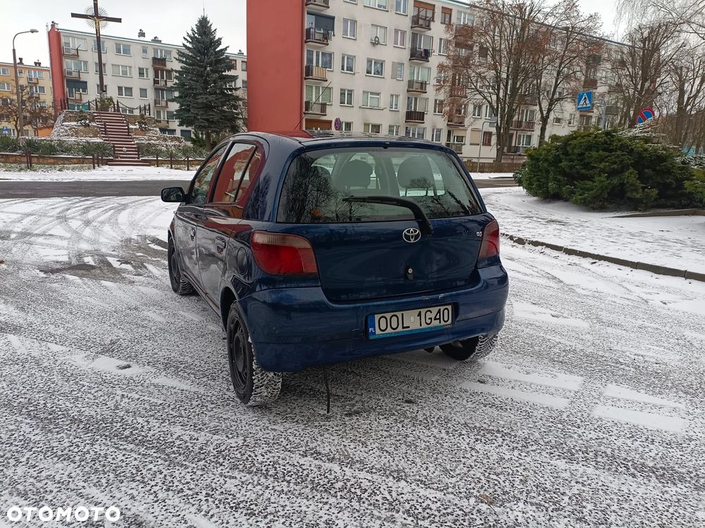 Toyota Yaris 1.0 Base - 9