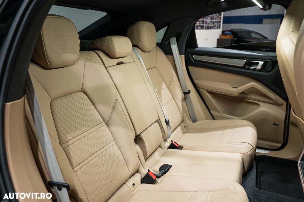 Porsche Cayenne Coupe Tiptronic S - 7