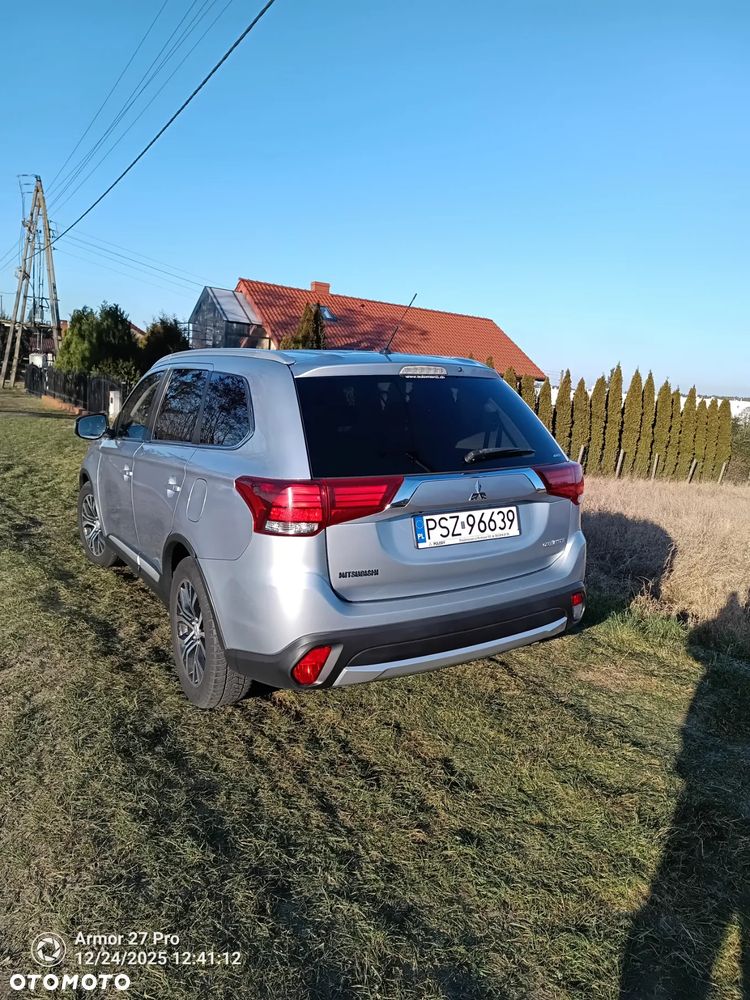 Mitsubishi Outlander - 5