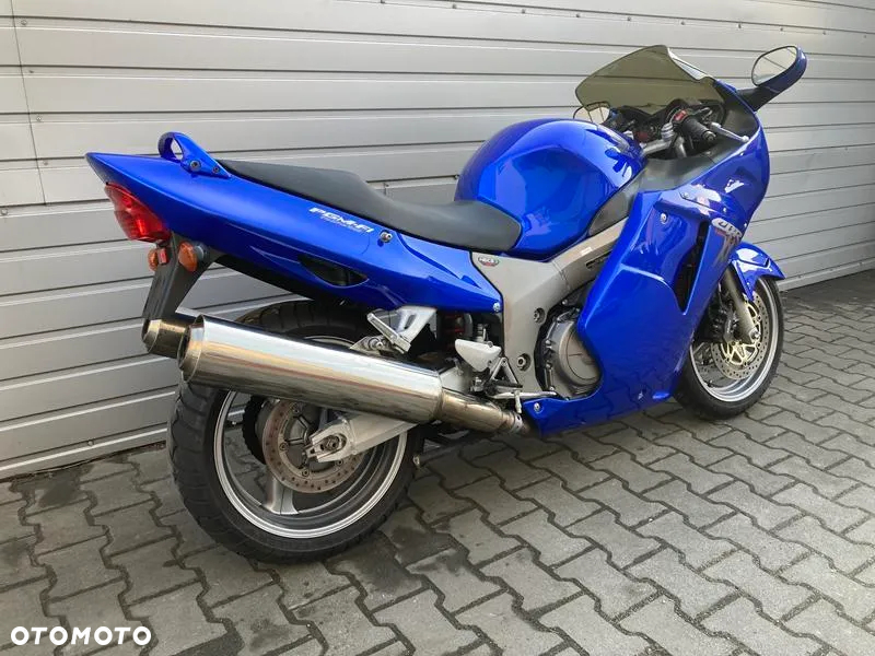 Honda CBR - 15