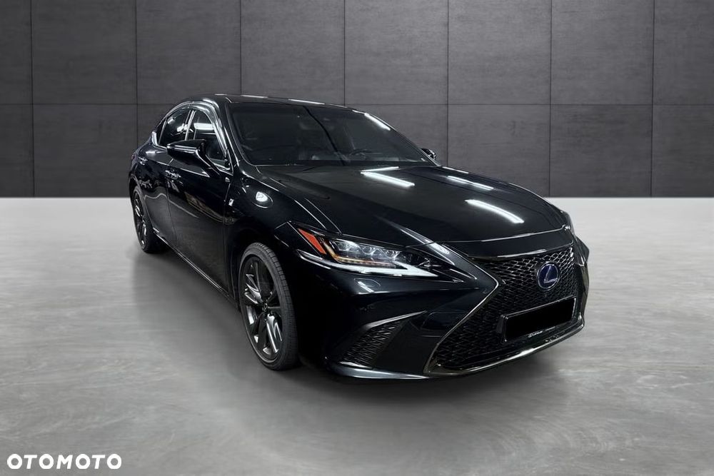 Lexus ES 300h F Sport - 1