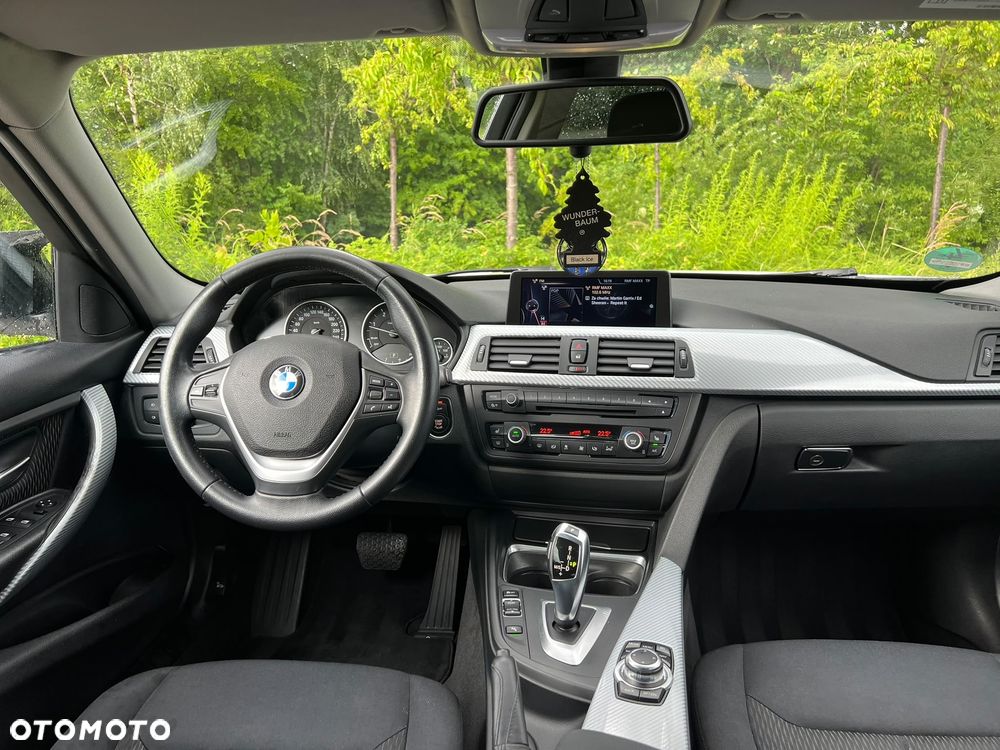 BMW Seria 3 - 21