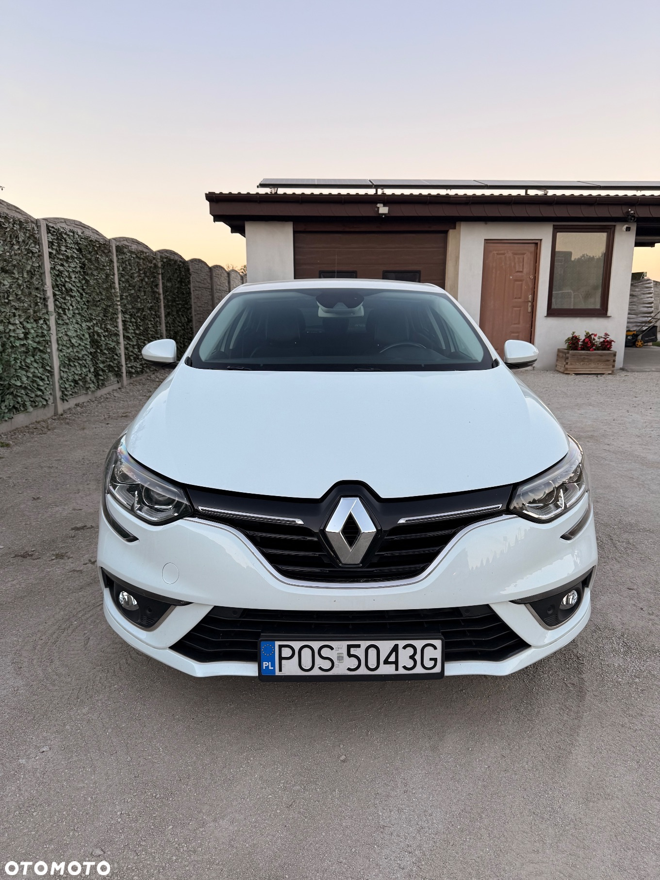 Renault Megane ENERGY TCe 130 BOSE EDITION - 2