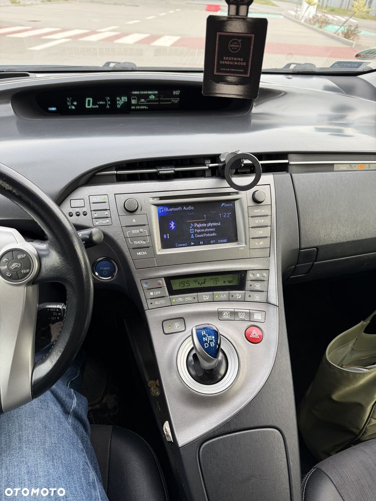 Toyota Prius - 17