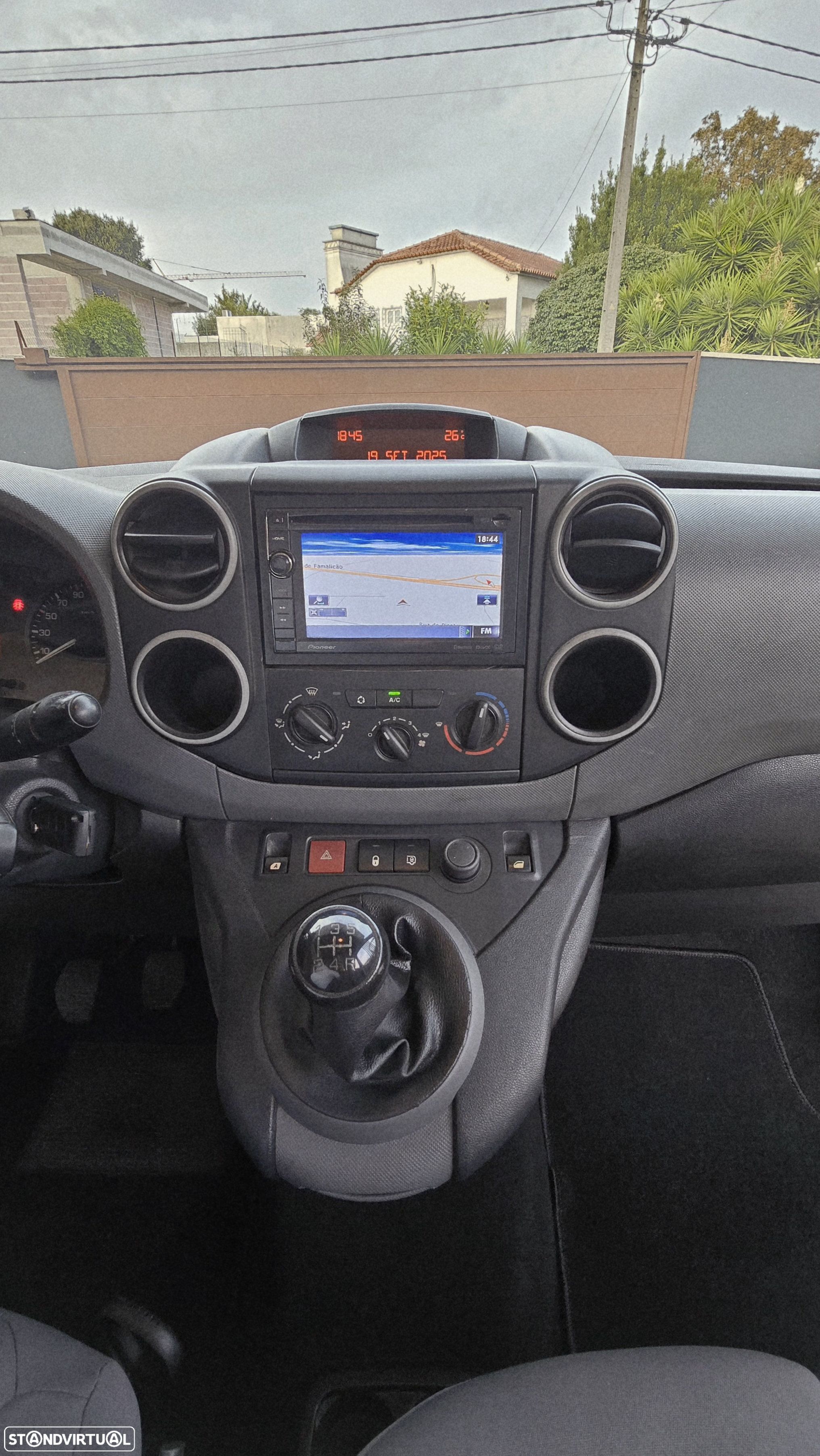 Peugeot Partner 1.6 HDi 90cv (3Lugares) - 9