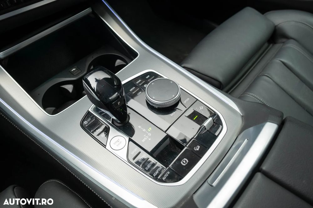 BMW X5 xDrive45e - 12