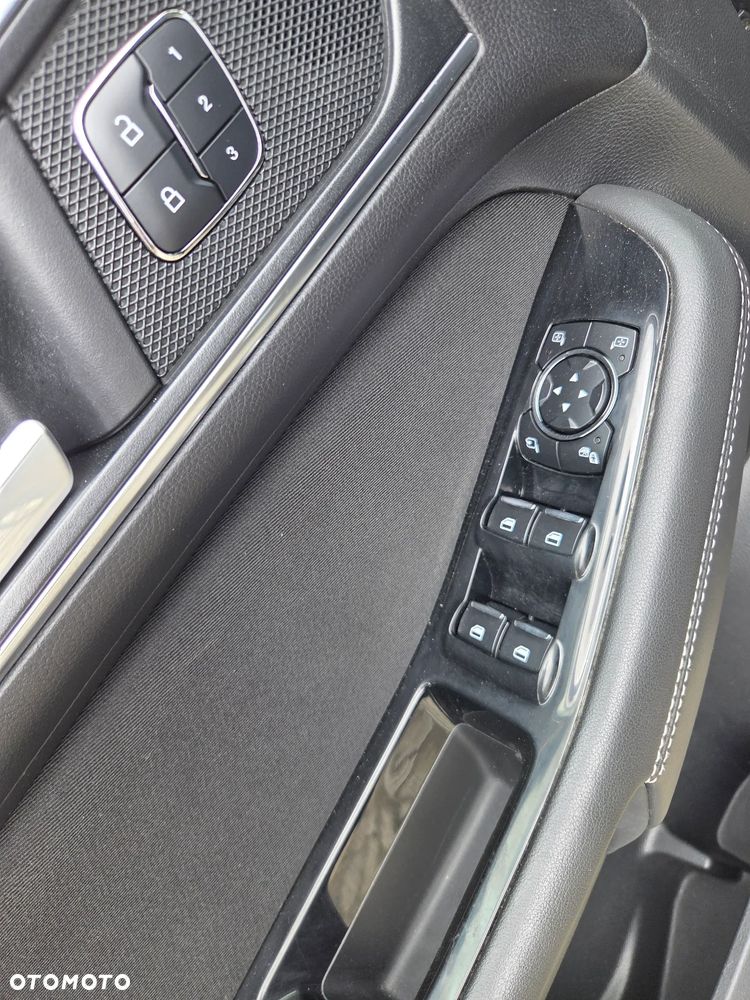 Ford S-Max - 31