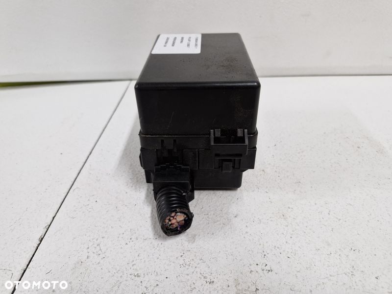 nissan juke i 1 f15 lift 1.2 dig-t skrzynka przekaźników 243821kn0a - 7