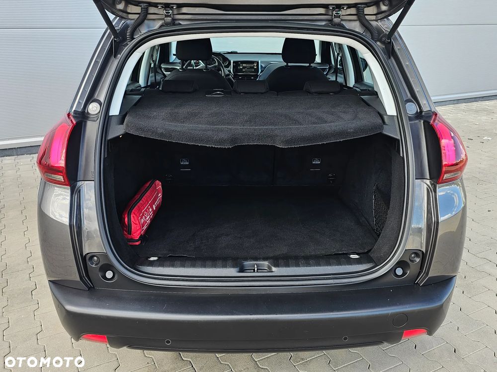 Peugeot 2008 PureTech 82 Style - 21