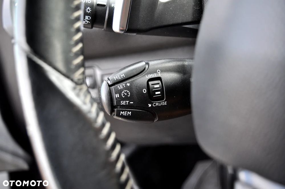 Peugeot 308 - 19