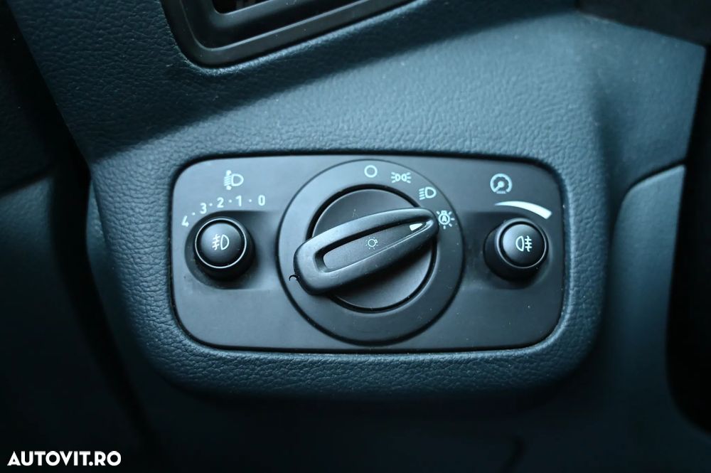 Ford Grand C-Max - 18