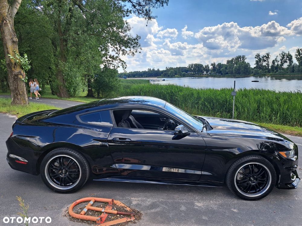 Ford Mustang 2.3 EcoBoost - 9