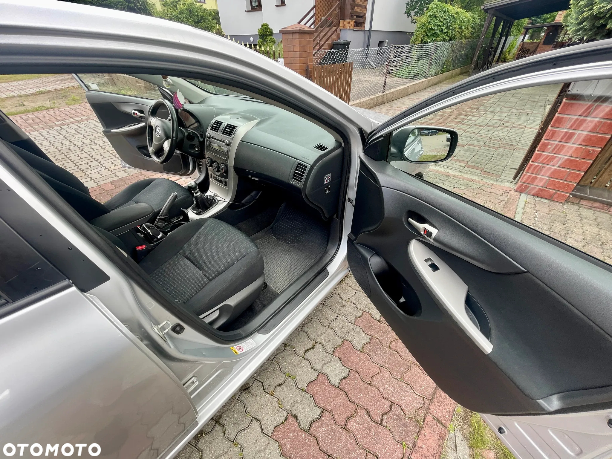 Toyota Corolla - 3