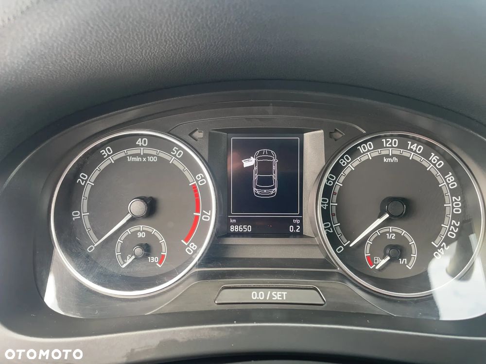 Skoda RAPID 1.0 TSI Ambition - 11