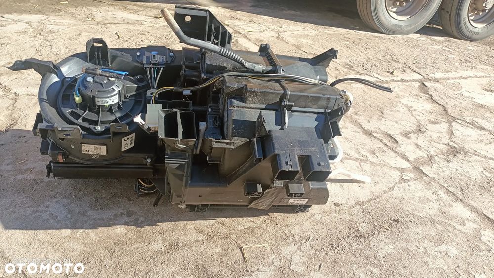 Kompletna obudowa nagrzewnicy toyota Avensis t25 II lift - 7