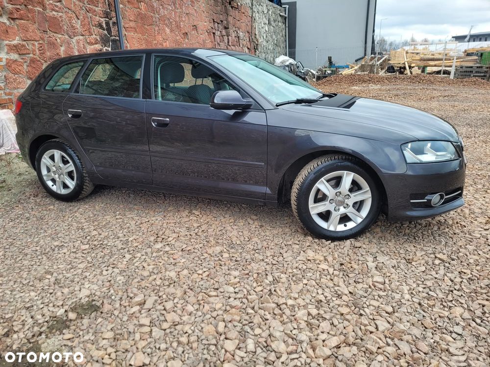 Audi A3 Sportback 1.4 TFSI Ambiente - 10