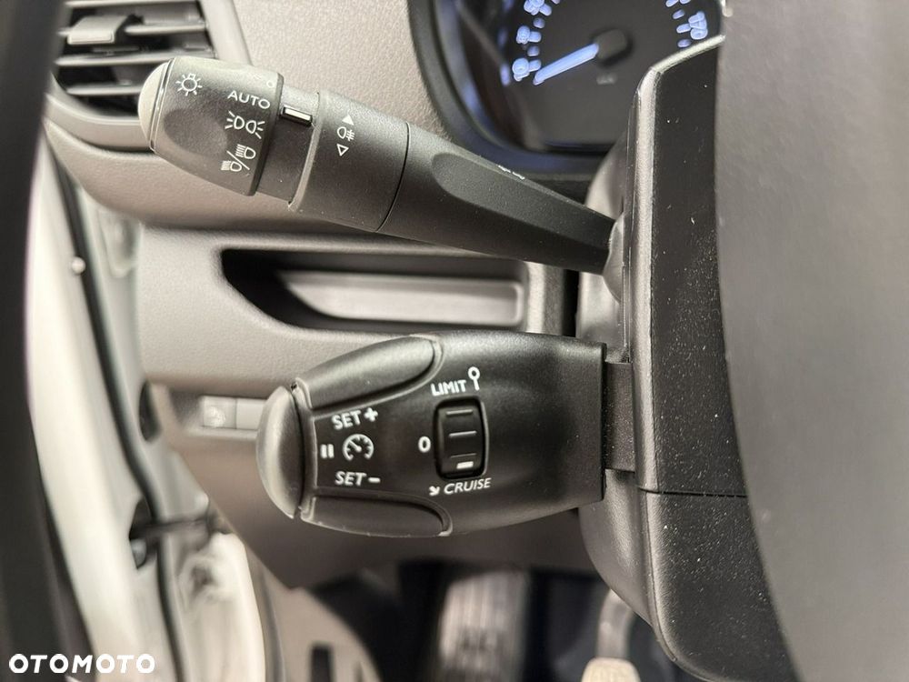 Toyota ProAce - 25