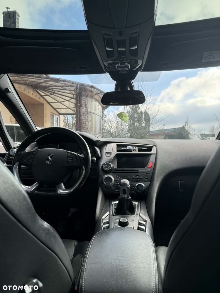 Citroën DS5 1.6 THP SportChic - 17