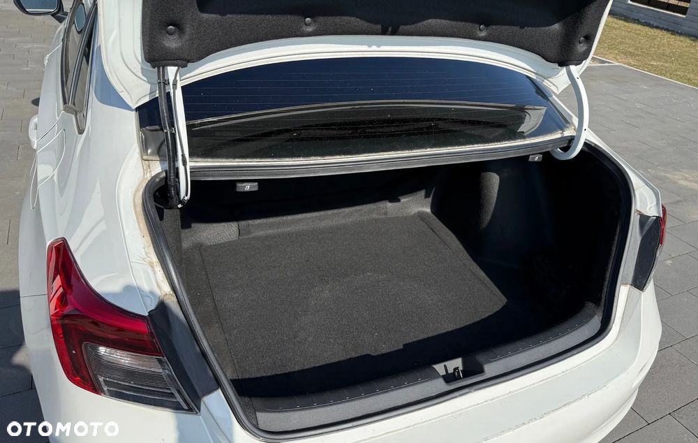 Honda Civic 1.5 i-VTEC Turbo CVT Executive - 12