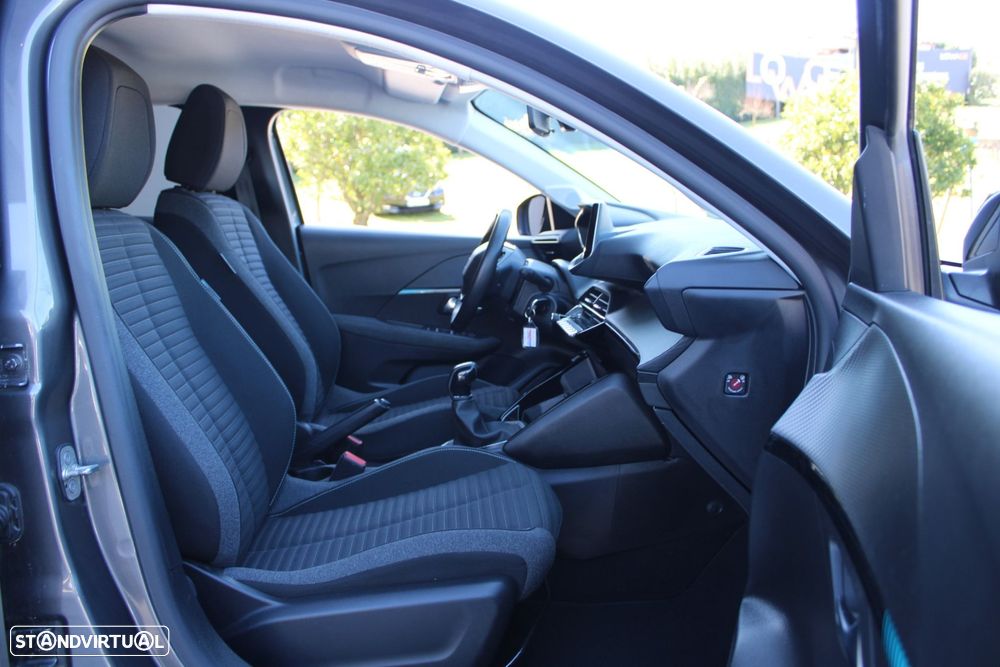 Peugeot 208 1.2 PureTech SE Style - 23