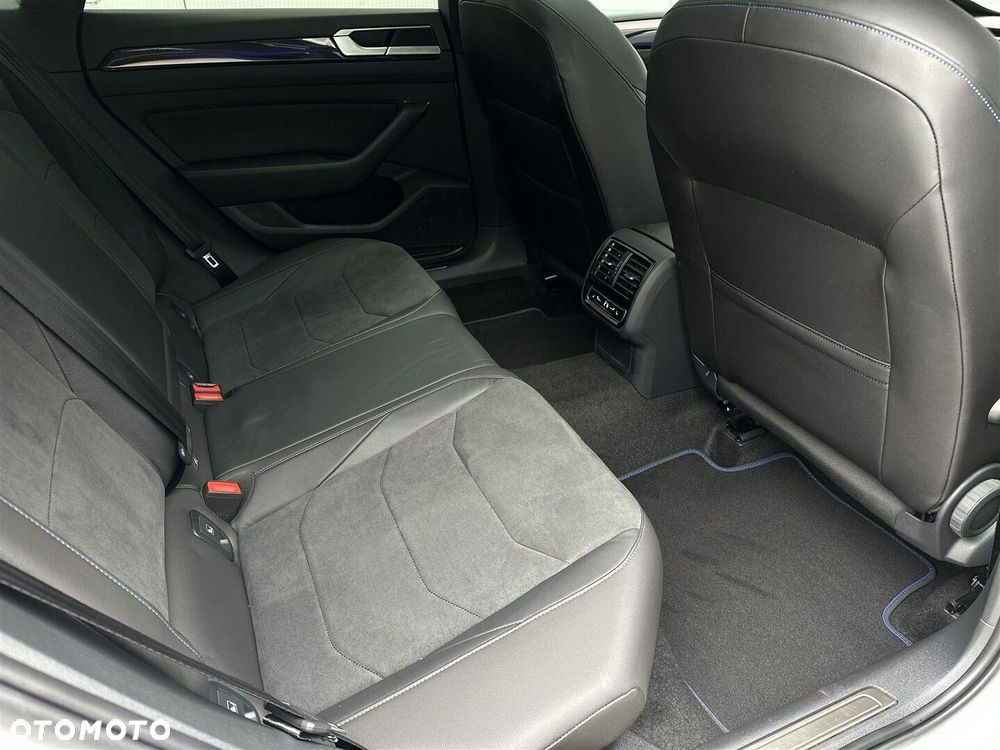 Volkswagen Arteon 2.0 TSI 4Motion R DSG - 9